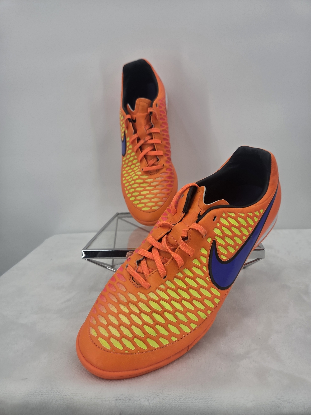 Nike Magista Onda IC Men’s 10 Orange Indoor Soccer Futsal Shoes 651541-858